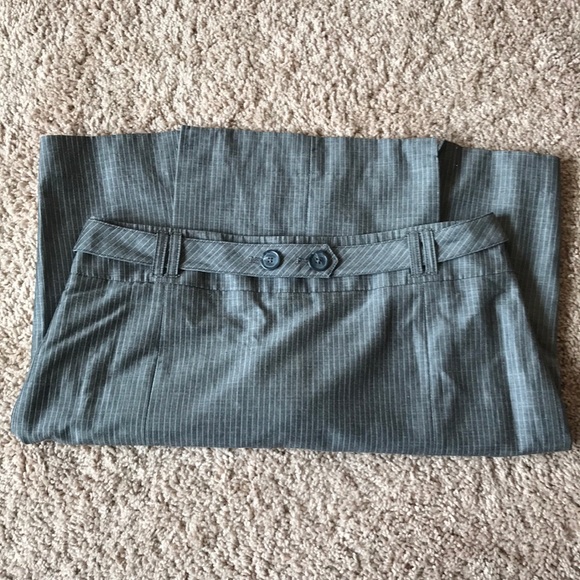 LOFT Graphite color and pinstripe skirt - Picture 4 of 4